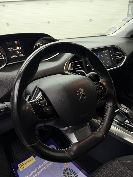 Peugeot 308 Facelift/Cutie Automata