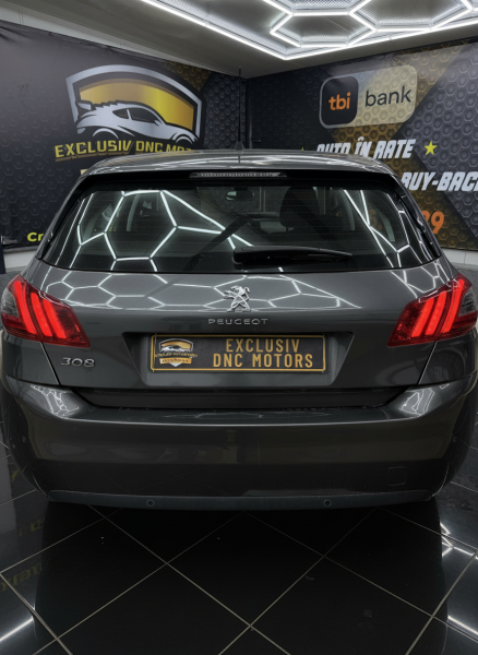 Peugeot 308 Facelift/Cutie Automata
