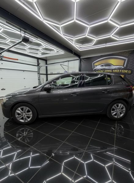 Peugeot 308 Facelift/Cutie Automata