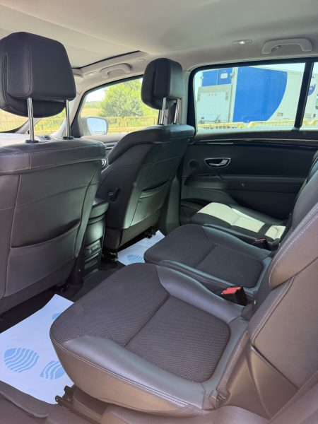 RENAULT ESPACE 7 LOCURI